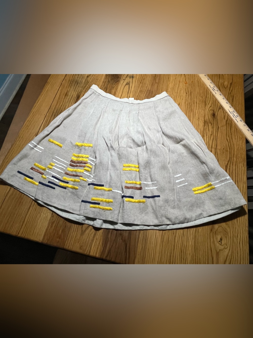 Maeve "Hatch Mark" Pleated Linen Skirt | Anthropologie | Size 6 | Embroidered - Picture 4 of 8